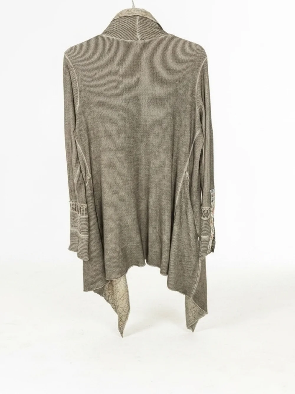 Aratta shawl from